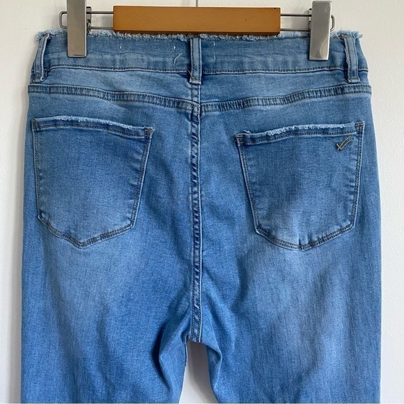 WILLIAM Rast Flawless Flare Distressed Jeans in Light Denim • US 29 - Picture 6 of 13